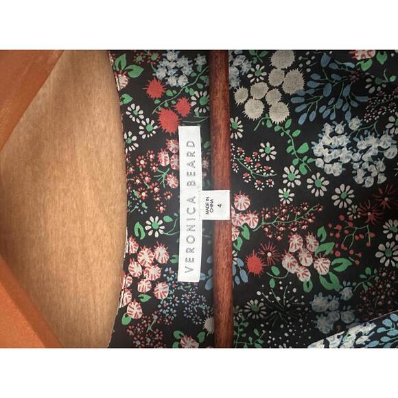 Veronica Beard 100% Silk Ripley Ruched Floral Blouse - Picture 8 of 15